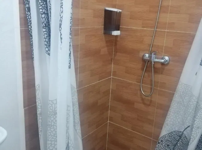 בית הארחה Alecer